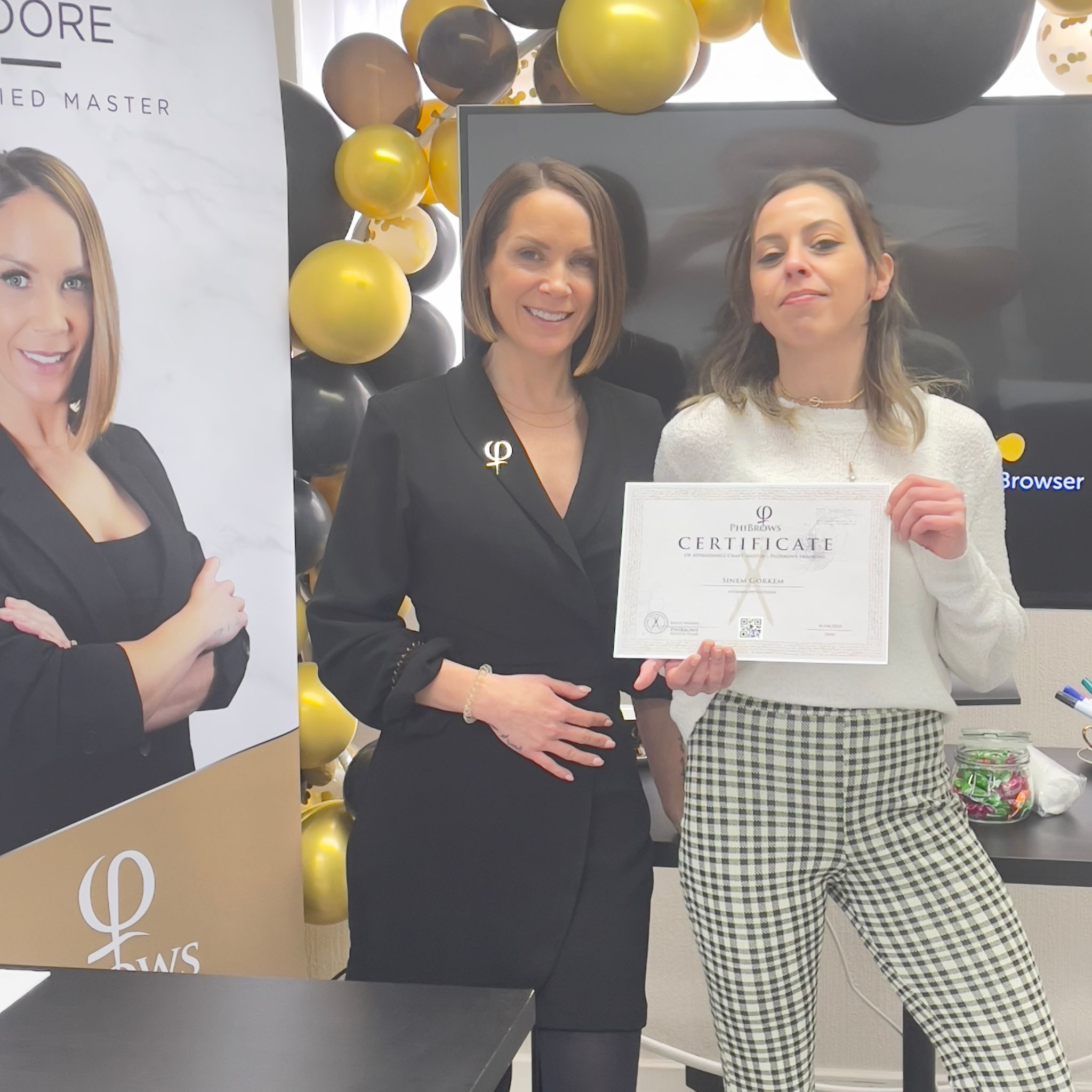 PhiBrows Microblading Training - Microblading Brows by Emily